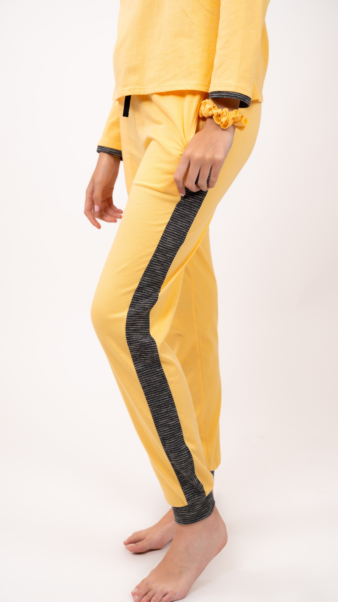 Pijama Clásica mashmellow amarillo pantalon